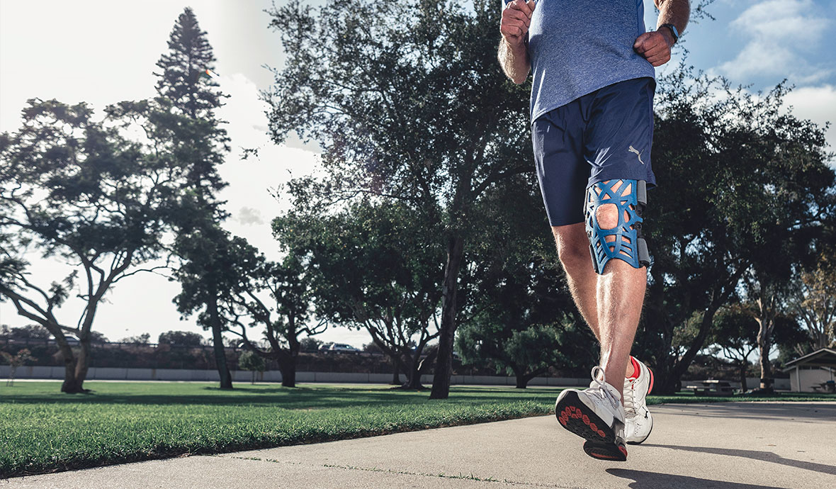 DonJoy REACTION WEB Knee Brace